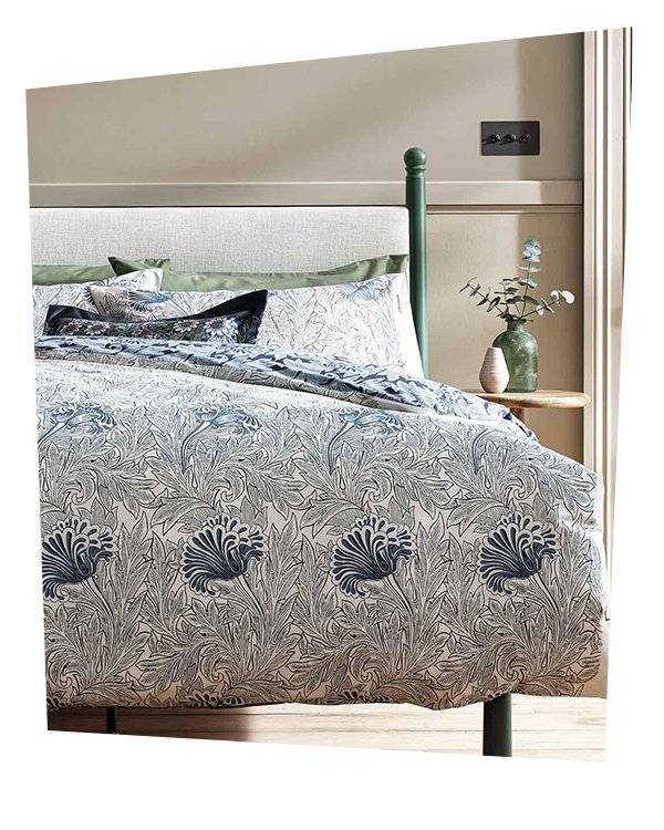 Bedding set.